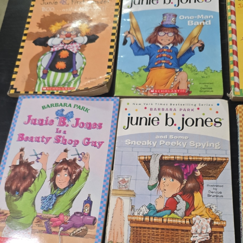 Junie B. Jones Colorful Lot Of 11 Books
